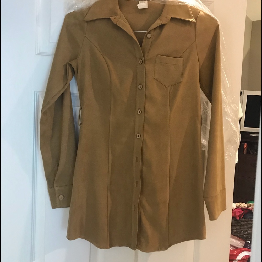Beautiful long velvet alike soft top long sleeves